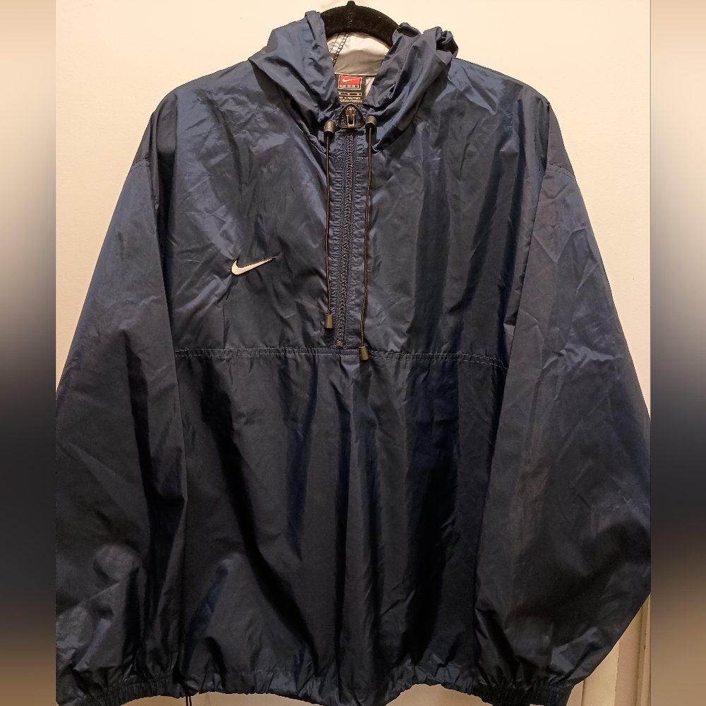 Nike, Men's Partial Zip Windbreaker Hoodie. Size medium
